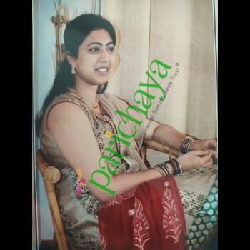 Divya R